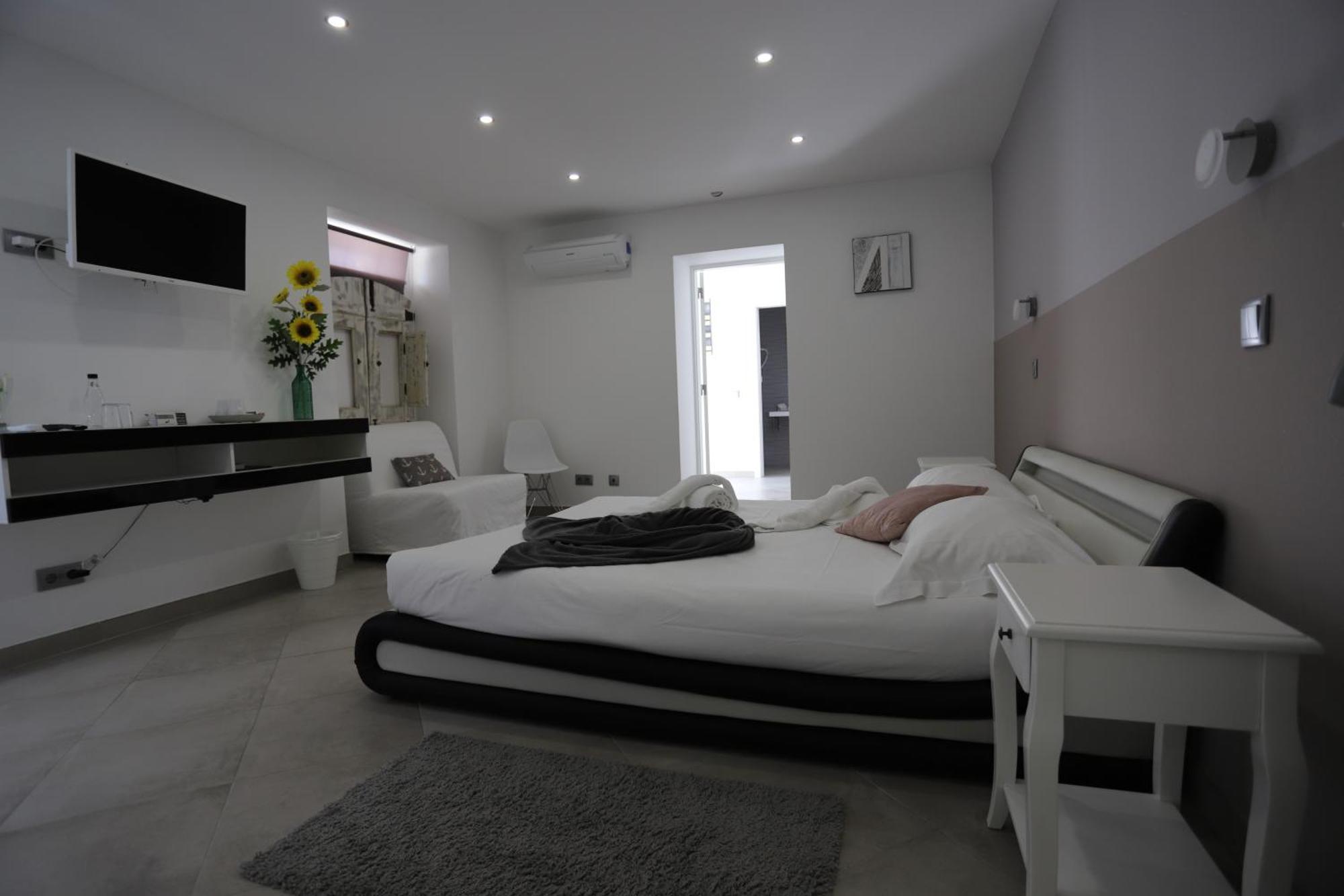 Carvoeiro B&B And Spa ภายนอก รูปภาพ